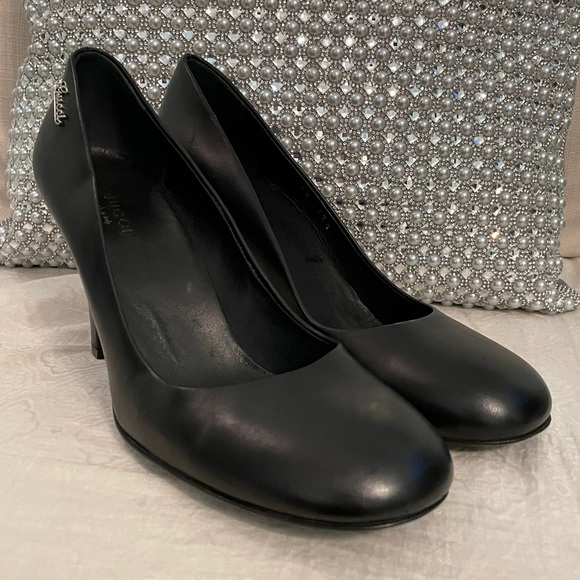 Authentic GUCCI Heels - Picture 5 of 14